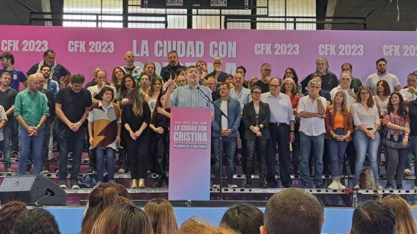 Tras el anuncio de Alberto, Máximo llamó