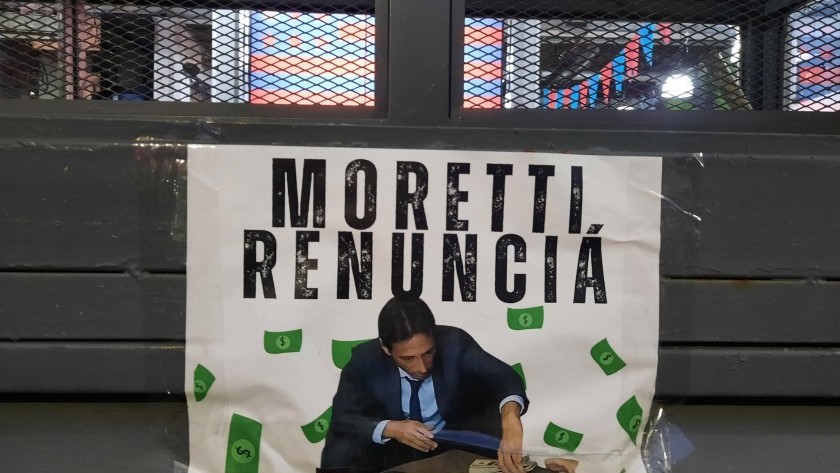San Lorenzo: Moretti pagó sueldos de su bolsillo mientras crece el escándalo por coimas