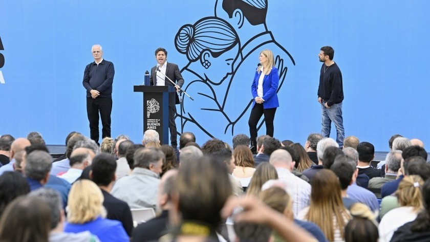 Kicillof llamó recuperar la Presidencia y dijo que CFK “está injustamente presa