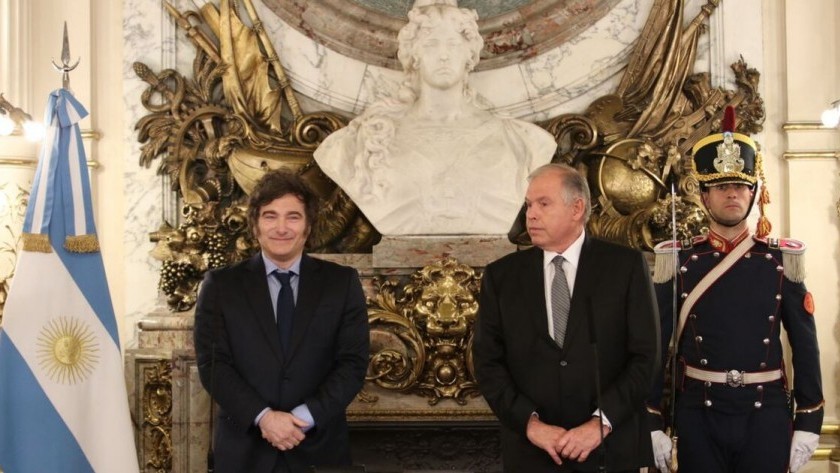 Quirno asumió como nuevo canciller y dijo que van a 