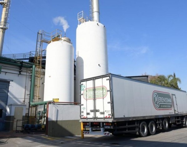 Arcor y Danone anuncian la compra de Mastellone y crean gigante lácteo 