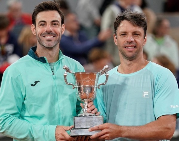 Zeballos se quedó con el título en el dobles de Roland Garros y agiganta su leyenda