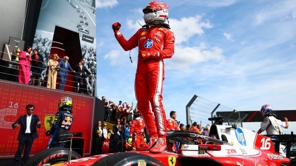 9°: Colapinto aprovechó un final de carrera caótico en Silverstone y sumó dos puntos