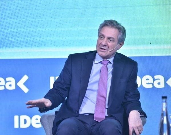 El Gobierno anticipó que el BCRA comprará al menos otros US$10.000 millones antes de las elecciones