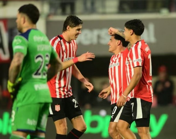 Estudiantes, con goleada ante Gimnasia, se quedó con el clásico platense por el Torneo Clausura