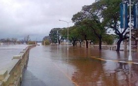 País