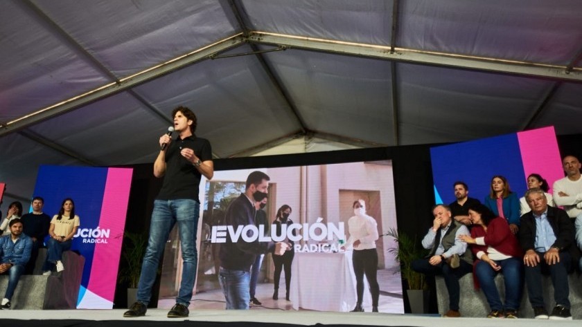 Lousteau comenzó la carrera electoral con el relanzamiento de Evolución